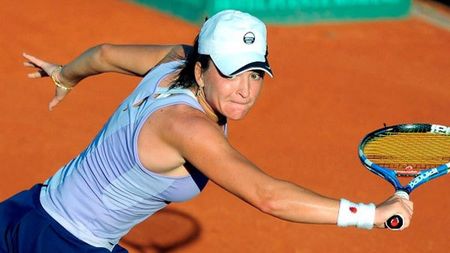 Alexandra Dulgheru avansează în turul doi la Roma