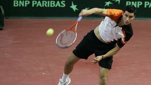 Victor Hănescu s-a calificat în turul II la Casablanca