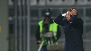 "Dacă vine la Steaua, Petrescu nu rezistă mai mult de 3 luni!"**