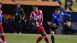 Cosmin Contra, schimbare de look. Cum a apărut antrenorul lui Dinamo la partida cu Viitorul | FOTO