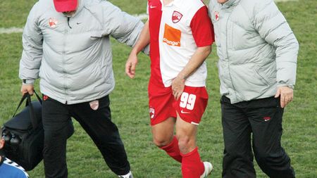 "Nu vă spun dacă Claudiu va juca! **Îi ținem în tensiune pe rapidiști!"