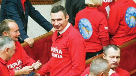 Politica lui Vitali: "Poporul meu are nevoie de mine!" Klitschko renunță momentan la mănuși 