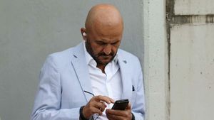 Adrian Mititelu, prima reacție după ce a renunțat la Claudiu Bălan: „A fost o decizie grea să mă despart de el, dar l-au terminat psihic specialiștii de pe internet!” | EXCLUSIV