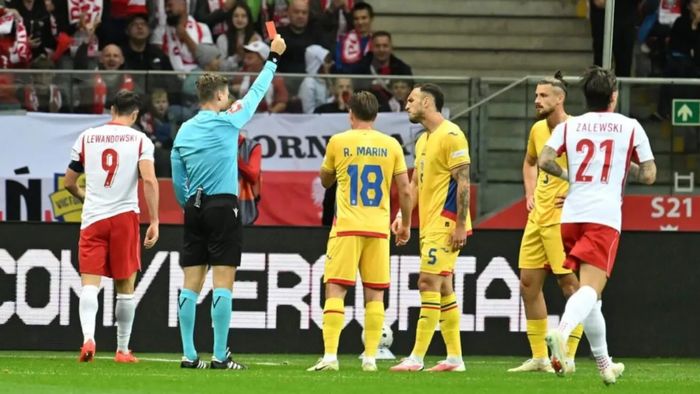 Impresarul lui Radu Drăgușin a făcut prăpăd și l-a atacat pe Lewandowski