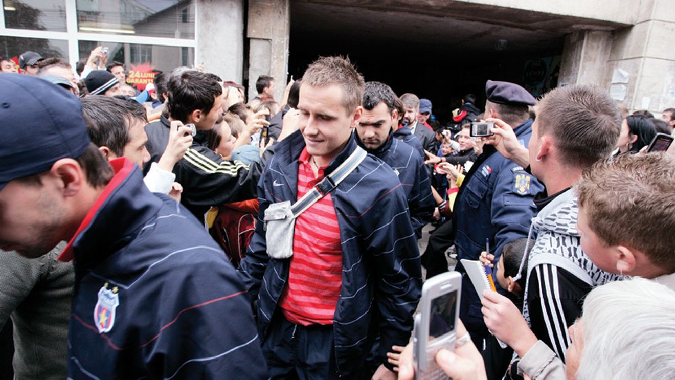 Steaua va juca meciul cu Astra la Buzău!** "Îi așteptăm cu plăcere"