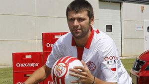 Look-ul lui Rusescu, subiect de discuție pentru fani: "Nu știu ce mă surprinde mai tare" FOTO - Schimbare radicală a românului