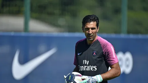 Gianluigi Buffon a fost prezentat de PSG: 