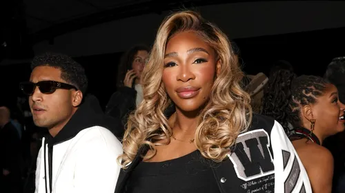 Serena Williams, de nerecunoscut la ultima apariție: „Chiar ea e?”. Rivala Simonei Halep i-a lăsat mască pe toți la Paris Fashion Week. FOTO