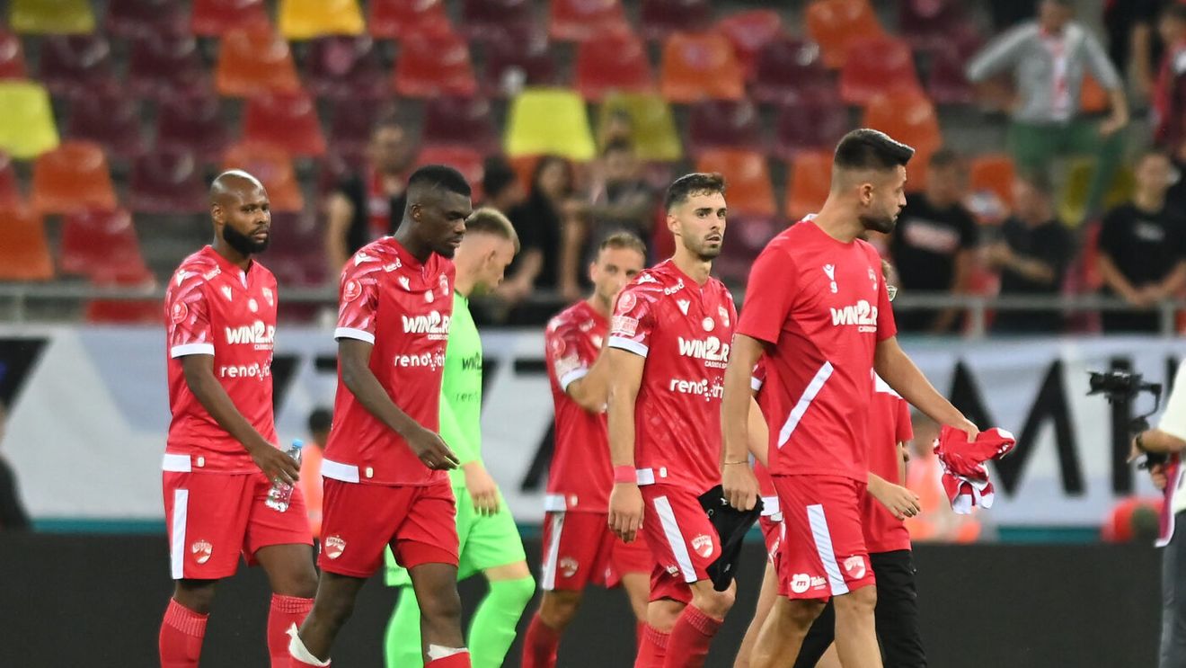 Dinamo l-a dat afară pe atacant cu o zi înainte de Anul Nou! Anunț oficial despre fotbalistul cu care începe curățenia de iarnă