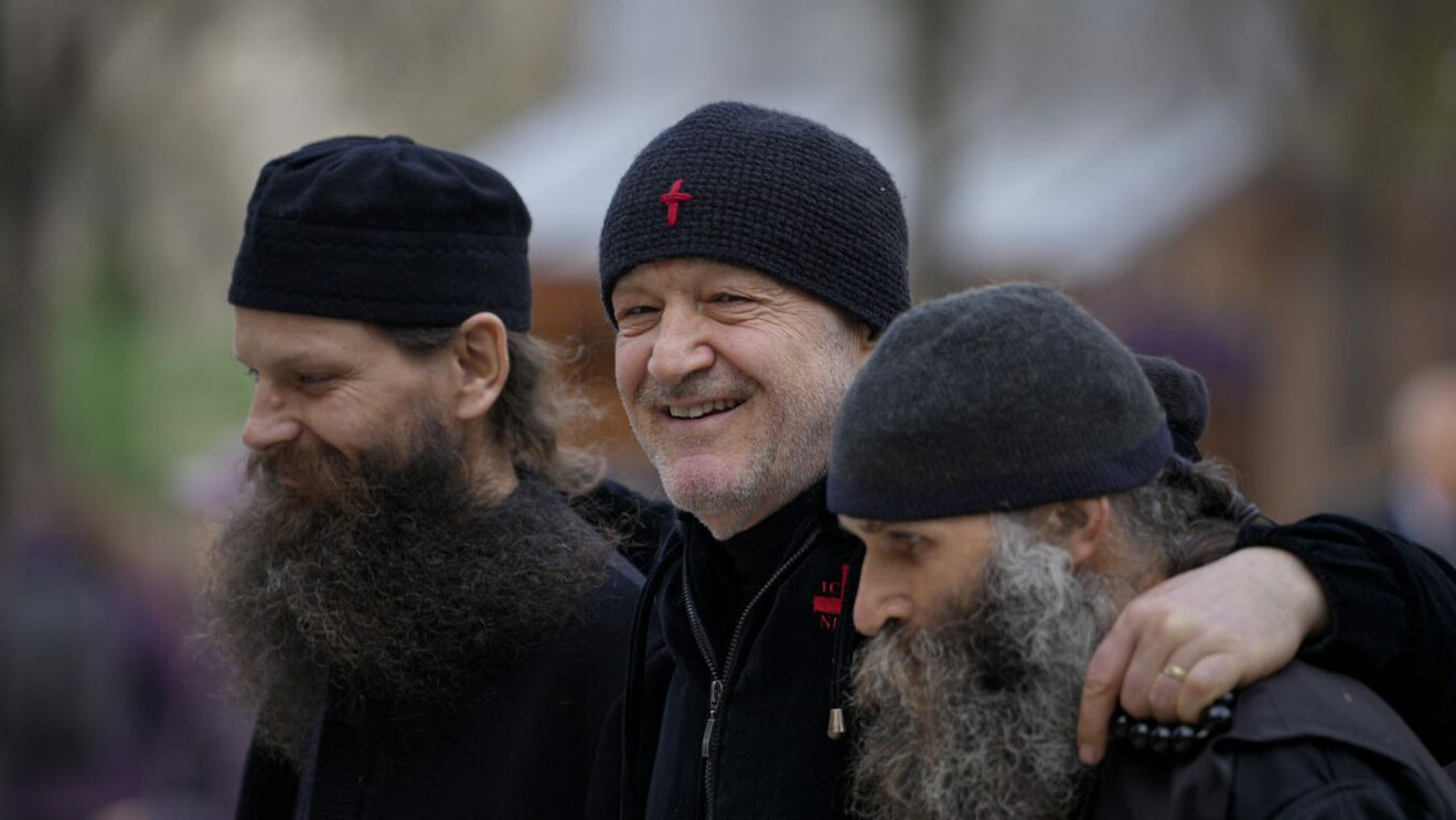 Cum a ajuns Gigi Becali să țină cu o echipă din Serbia și cu una din Grecia în Europa: „M-am rugat pentru ei”