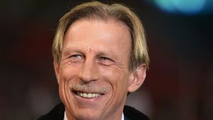 Cristoph Daum, negocieri foarte avansate cu FRF. Reacția lui Andrei Vochin: "Este de nivelul lui Lucescu!" Prunea îl face praf: "Îi place doar să tragă pe nas"