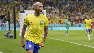 Ce vedetă de la Tottenham Londra l-a atacat pe managerul Antonio Conte pentru eliminarea în fața Milanului!