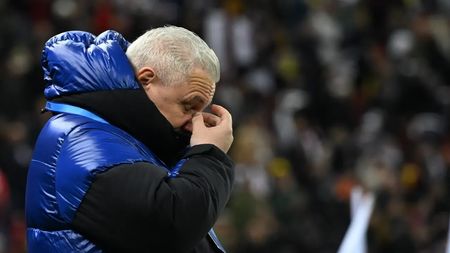 Marius Șumudică, copleșit de emoții după ce a fost la spitalul unde Mircea Lucescu e internat în stare gravă: „Mi-a fost ca un tată toată viaţa”