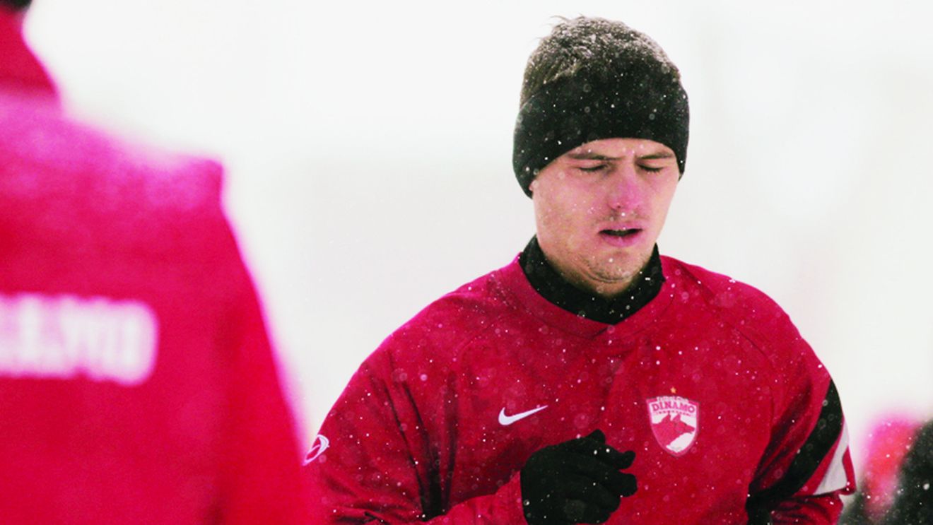 Viață de "câine"!** "Antrenamente și mult somn!"