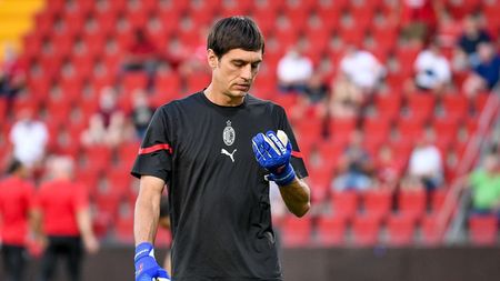 Ciprian Tătărușanu ar putea să o părăsească pe AC Milan! Italienii anunță un alt portar de rezervă și au divulgat posibila destinație a românului