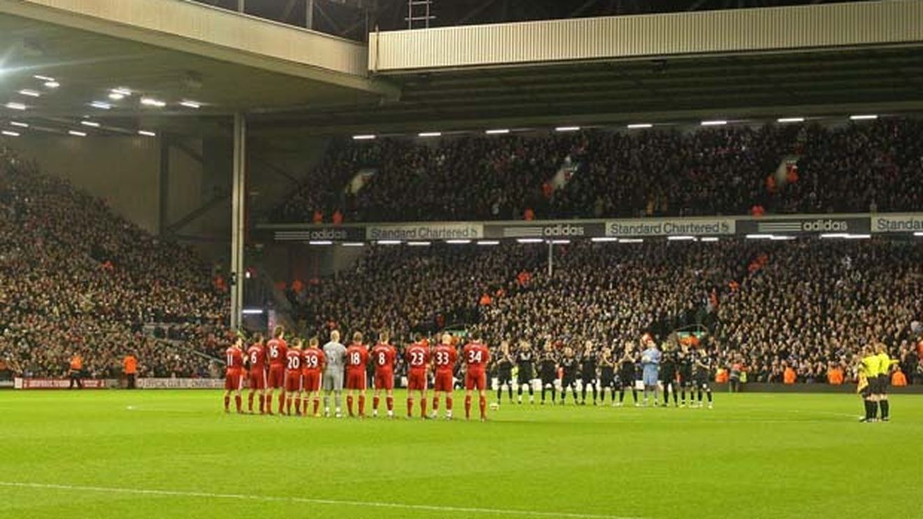Mai rău decât drogatul de la Ploiești!** Un fan Liverpool, arestat după gestul care a șocat Anglia