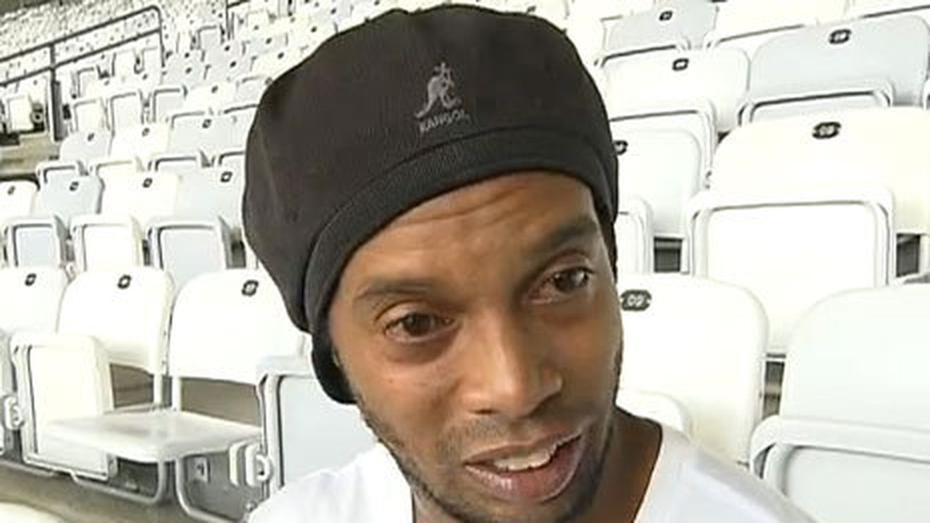VIDEO Drama care l-a împins spre retragere pe Ronaldinho!** Imaginea după care i-au dat lacrimile: "Nu am vrut să mai joc fotbal când am aflat"