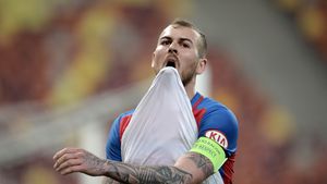 Alibec e fair-play: "Ne pare rău că am ratat titlul, îi felicit pe cei de la Viitorul". Atacantul vorbește despre felul în care a descoperit eroarea din regulament cu care FCSB merge la TAS