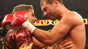 Bute s-a despărțit de Stephane Larouche. Lucian: "Voi boxa iar"