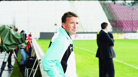 Dan Petrescu, criticat dur!** "Filosofia lui de antrenorat merge la echipele mici! Nu va rezista la o echipă ca Steaua sau Dinamo!