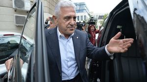 Cum a dat Giovanni Becali șpaga judecătoarei din Dosarul Transferurilor la piscină! Impresarul inculpat s-a blocat când femeia i-a spus de ce a acceptat să se ducă la el pentru bani: „De asta am venit aici!”