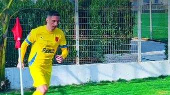 Debut cu victorie pentru ACSM Reșița în Turcia! Primă repriză perfectă făcută de echipa lui Flavius Stoican
