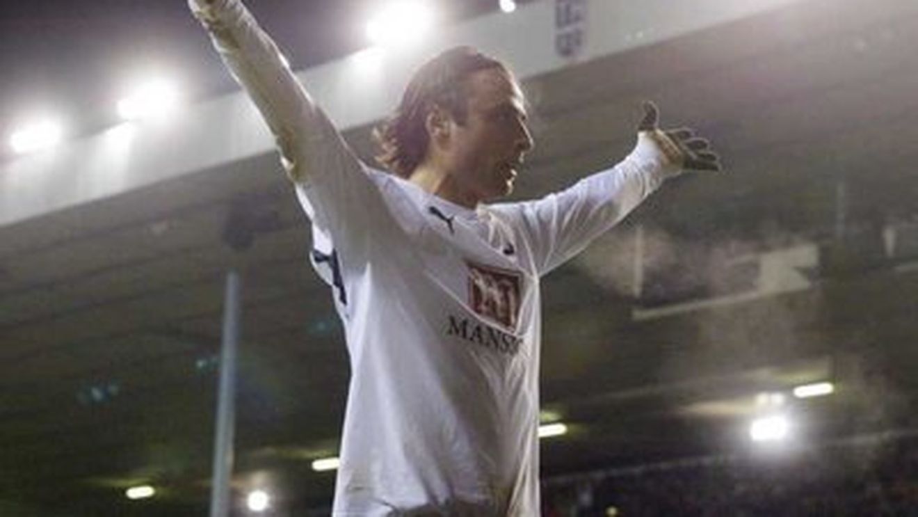 Manchester în pole-position pentru Berbatov