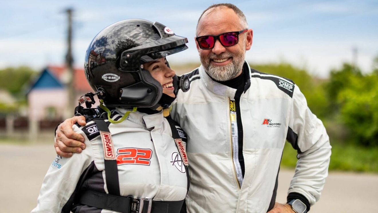 Tată și fiică, împreună în raliu! Adrian și Alexandra Teslovan au discuții despre motorsport și când iau masa: „E religie pentru noi”