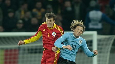 Chiricheș a făcut un anonim din Forlan, dar drumul până aici a fost greu: "Nu lovea mingea cum trebuie" Unde își mută școala omul care l-a creat pe "noul Baci"