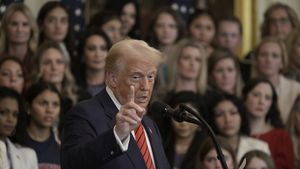 Ca pe vremea lui Ceauşescu! Ce mesaj au înlăturat organizatorii Super Bowl pentru că Donald Trump şi-a anunțat prezența: „Laşi nenorociți"