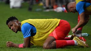 Gigi Becali, la ora adevărului: de ce nu joacă, de fapt, Siyabonga Ngezana la FCSB. „Spuneau că 3-4 luni!” Ce jucători sunt în pericol | VIDEO