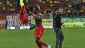 Joyskim Dawa face anunțul bombă că vrea să plece de la FCSB și declanșează un adevărat conflict cu formația lui Gigi Becali! Meme Stoica i-a dat replica pe loc, în direct: „Dacă nu ai rezultate, nu e normal să te dea afară?”