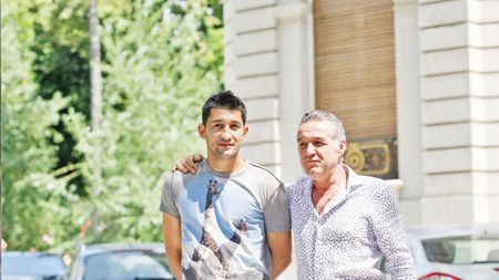 Becali se duce cu jucătorii la DNA!** "Merg cu ai mei acolo"