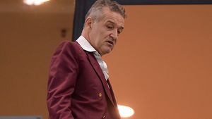 Gigi Becali, extrem de supărat după eșecul cu Villarreal. Patronul Stelei a anunțat că face curățenie în iarnă: "Voi încerca să aduc 7-8 jucători!" Cum arată lista