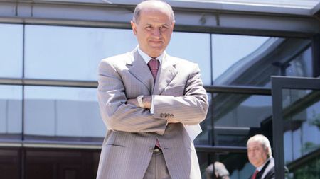 Copos și-a călcat din nou pe inimă!** A luat credit de la bancă pentru liniștea lui Răzvan! Ce sumă a obținut