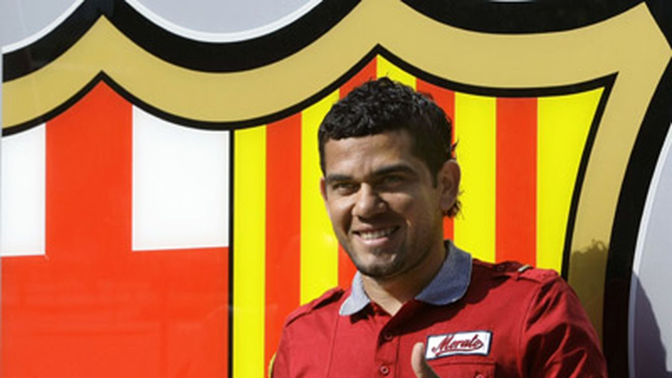 Dani Alves: "Să joc la Barcelona e un vis devenit realitate"