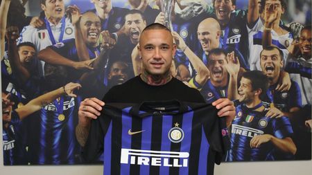 "Bine ai venit, Ninja!". Radja Nainggolan a devenit personajul misterios din cel mai spectaculos clip de prezentare din această vară | VIDEO pe străzile din Milano 