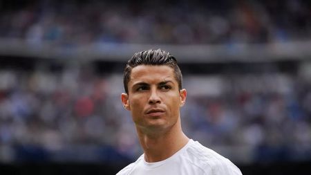 Mesajul emoționant până la lacrimi pe care sora lui Cristiano Ronaldo i l-a trimis fotbalistului după ce fiul acestuia a murit la naștere: "Inima mea e acolo cu tine"