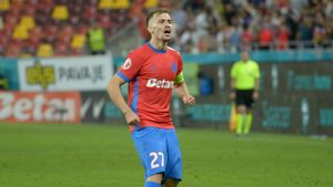 Cine e cel mai bine cotat fotbalist din Superliga. Darius Olaru, liderul FCSB, detronat