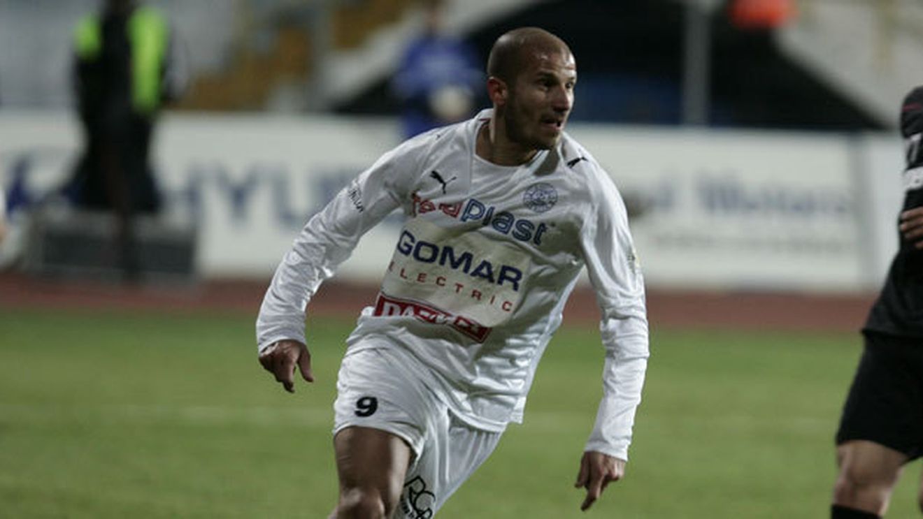 'Tata Jean' e încântat de Cavalli: "E mai bun decât Moraes!"** Vezi golgheterii dați de Gloria în ultimii 20 de ani