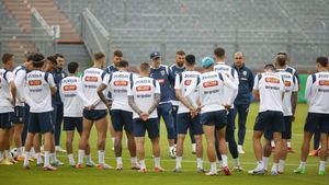 Back in business! Imagini de la antrenamentul României la EURO 2024, de ce Nicușor Bancu și Vasile Mogoș l-au luat la șuturi pe Ianis Hagi! Care e starea lui Vali Mihăilă. EXCLUSIV