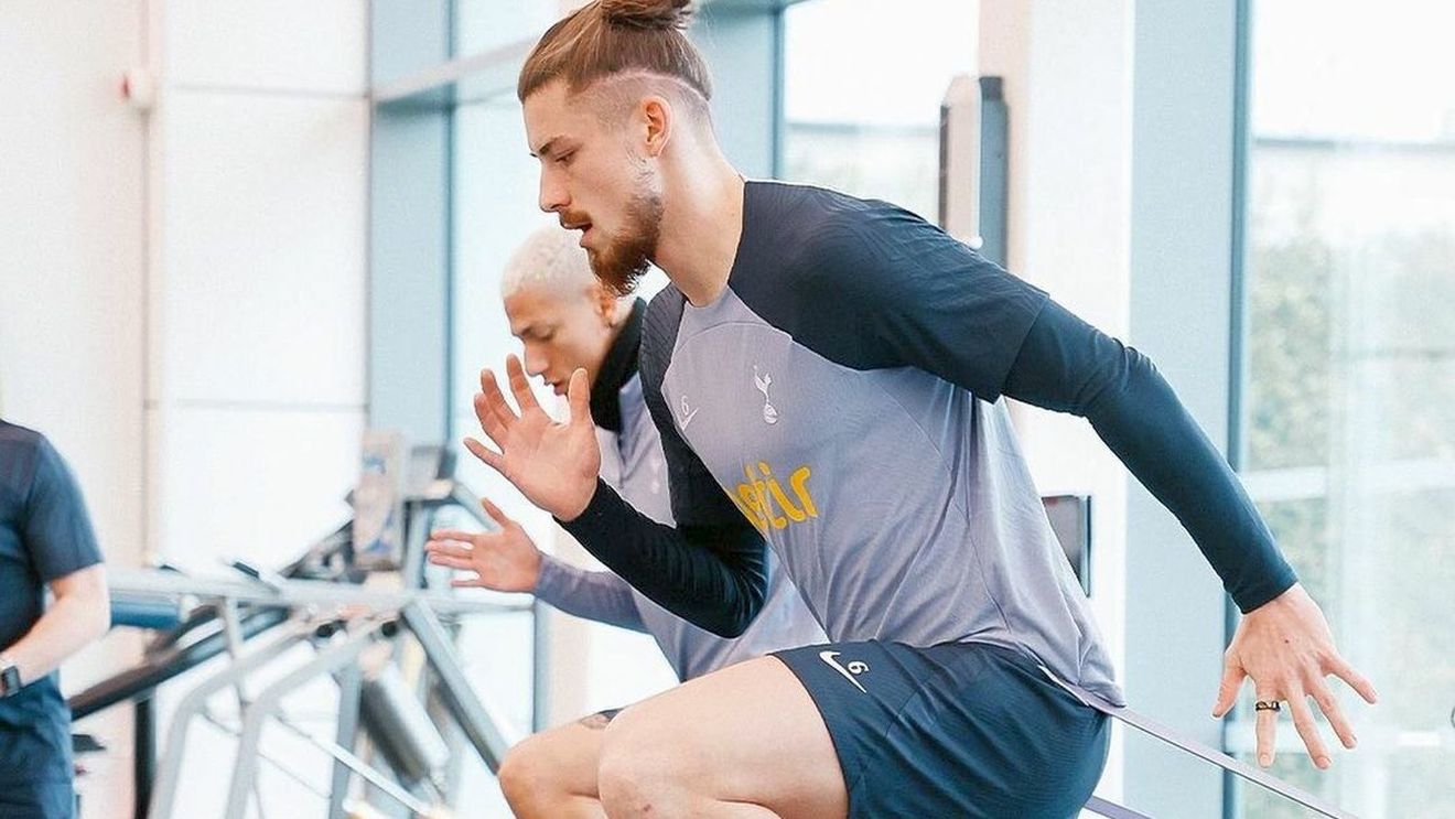 Care este serialul Netflix favorit al lui Radu Drăgușin! A apărut recent și este deja la mare căutare în toată lumea