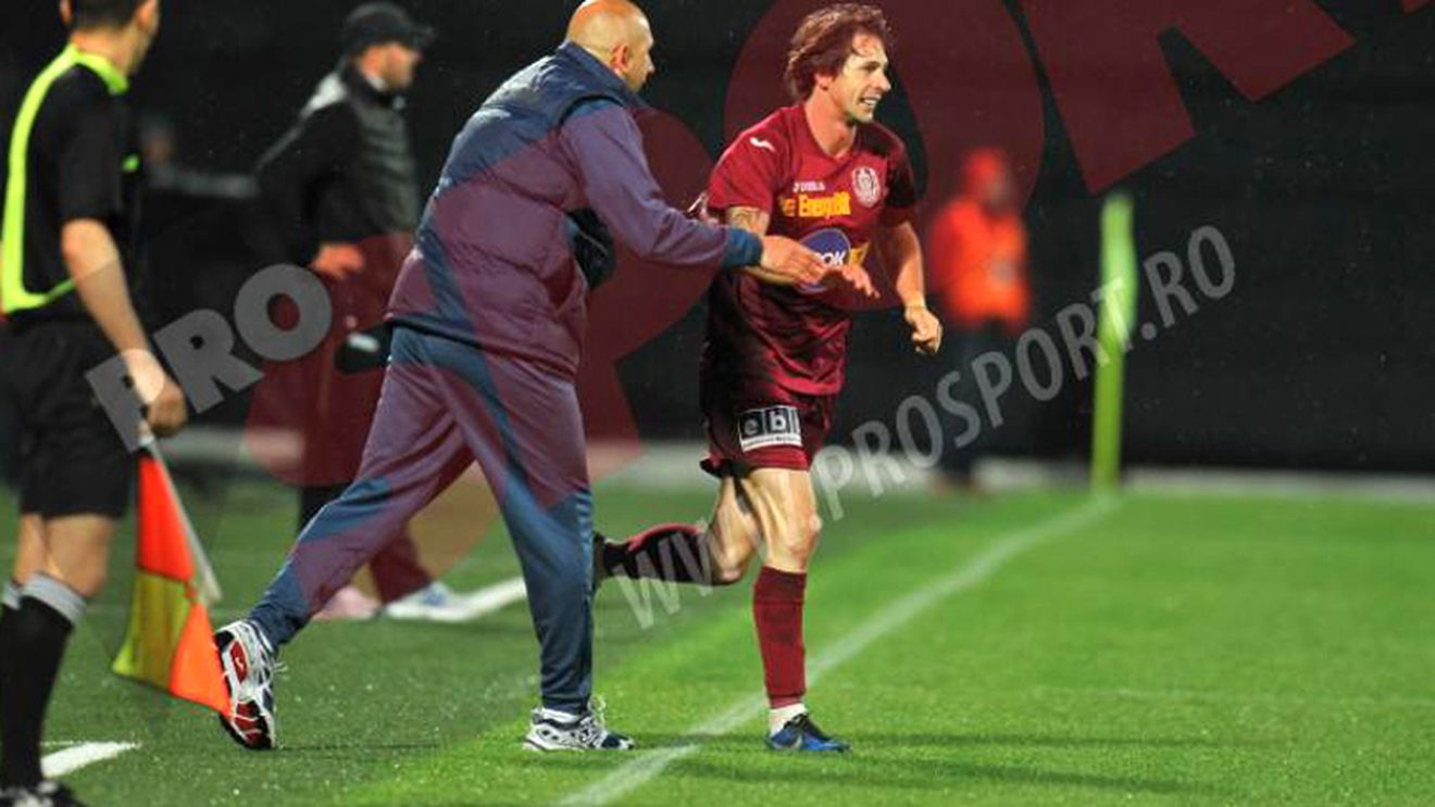 Deac primul "greu" care pleacă de la CFR. Mijlocașul a renunțat la 80.000 de euro pentru a deveni liber și l-a "driblat" pe Miriuță