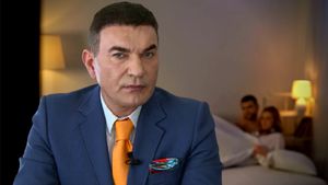 Cristi Borcea ascunde banii în tapițeria mașinii și în bibliotecă, în loc de cărți: „A crezut că am spart o bancă!”