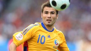 Mutu, cel mai des jucător prins în off-side la Euro