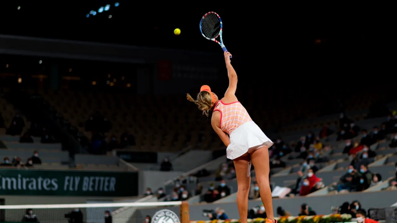 Controverse înaintea duelului Swiatek - Kenin! Una dintre finalistele Roland Garros, amendată pentru încălcarea regulamentului