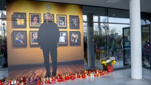 Dinamo, scenografie grandioasă în memoria lui Mircea Lucescu, la meciul cu Rapid: „Istorică!”