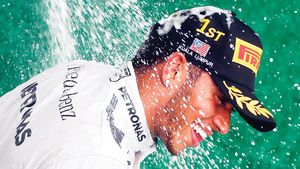 Planul lui Ecclestone de a cumpăra Formula dominată de Mercedes