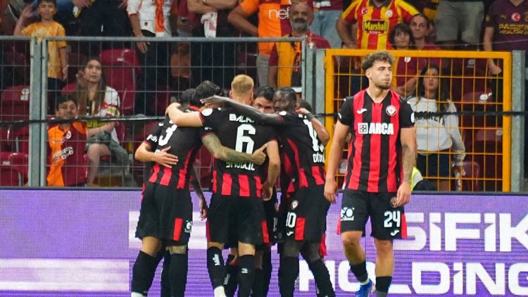 Andrei Borza a jucat toate cele 90 de minute în Turcia și a pus piedică, în primă etapă, campioanei Galatasaray. Ce notă a primit