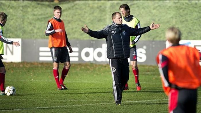 Primul jucător care pleacă de la Ajax după înfrângerea cu Steaua!** De Boer l-a trimis la echipa a doua când a aflat ce a făcut